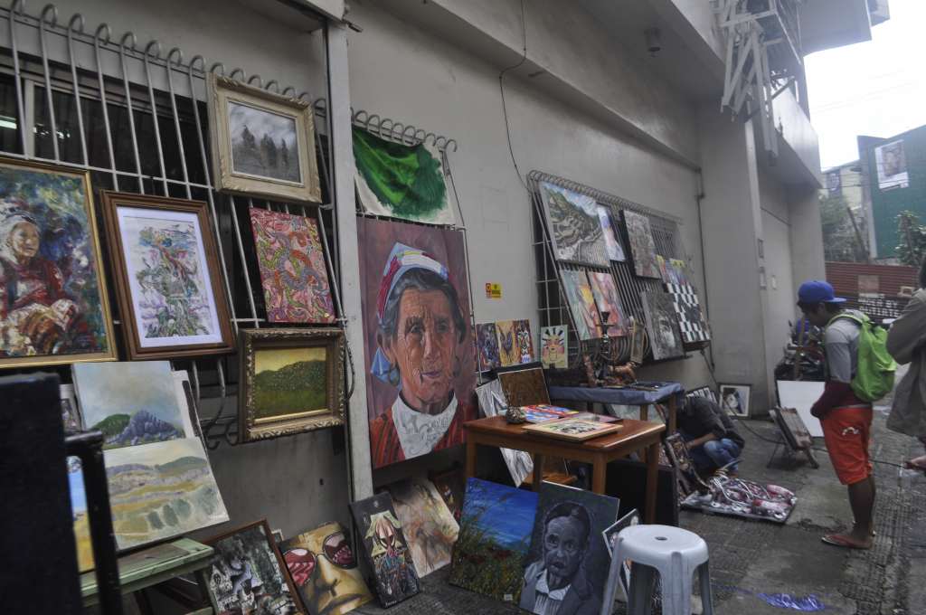 Artwork on display and for sale./Photo by Liezl F. Dunuan