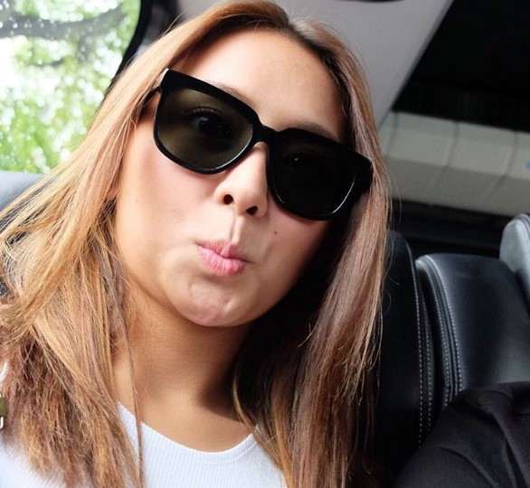 Kathryn Bernardo selfie photo, Star Magic