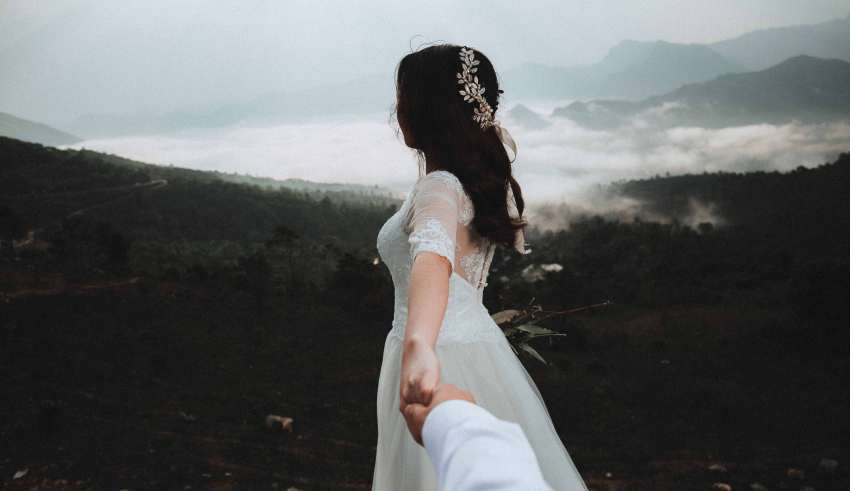 June brides, weddings