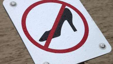 high heels, DOLE, labor group, prohibit, women workers, women's health