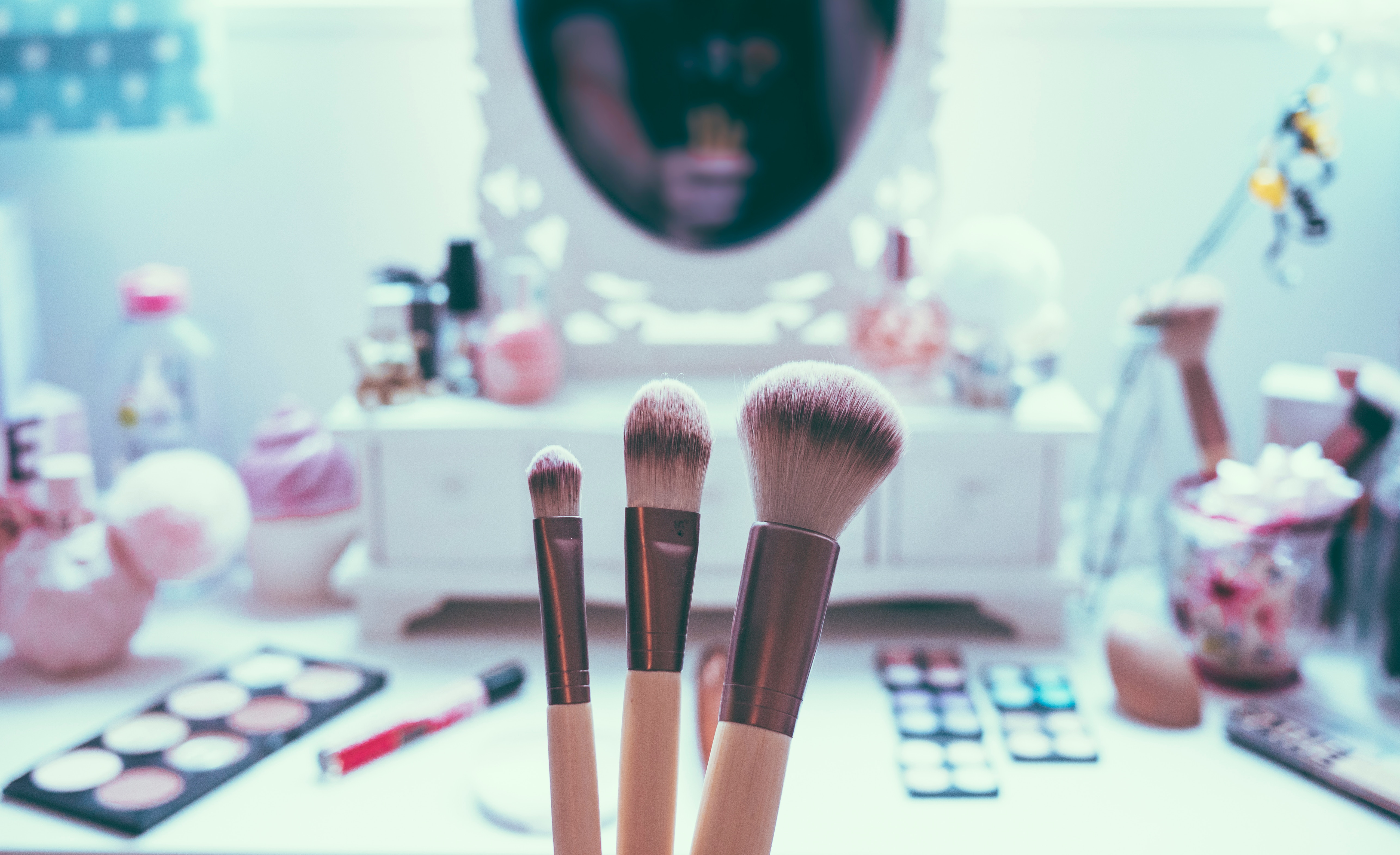 Make up, Cosmetics