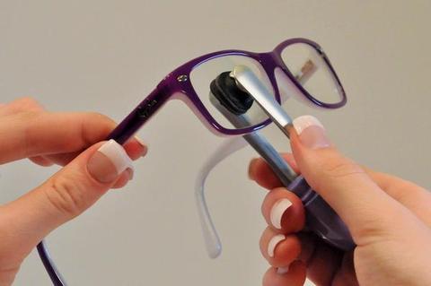Peeps- NASA Eyeglass Cleaning Technology
