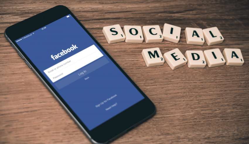 Facebppk Messenger Autoplay ads