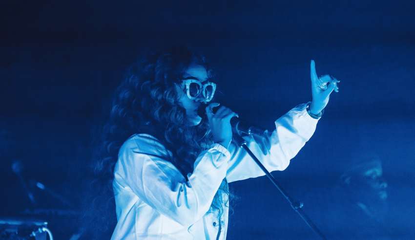 H.E.R.