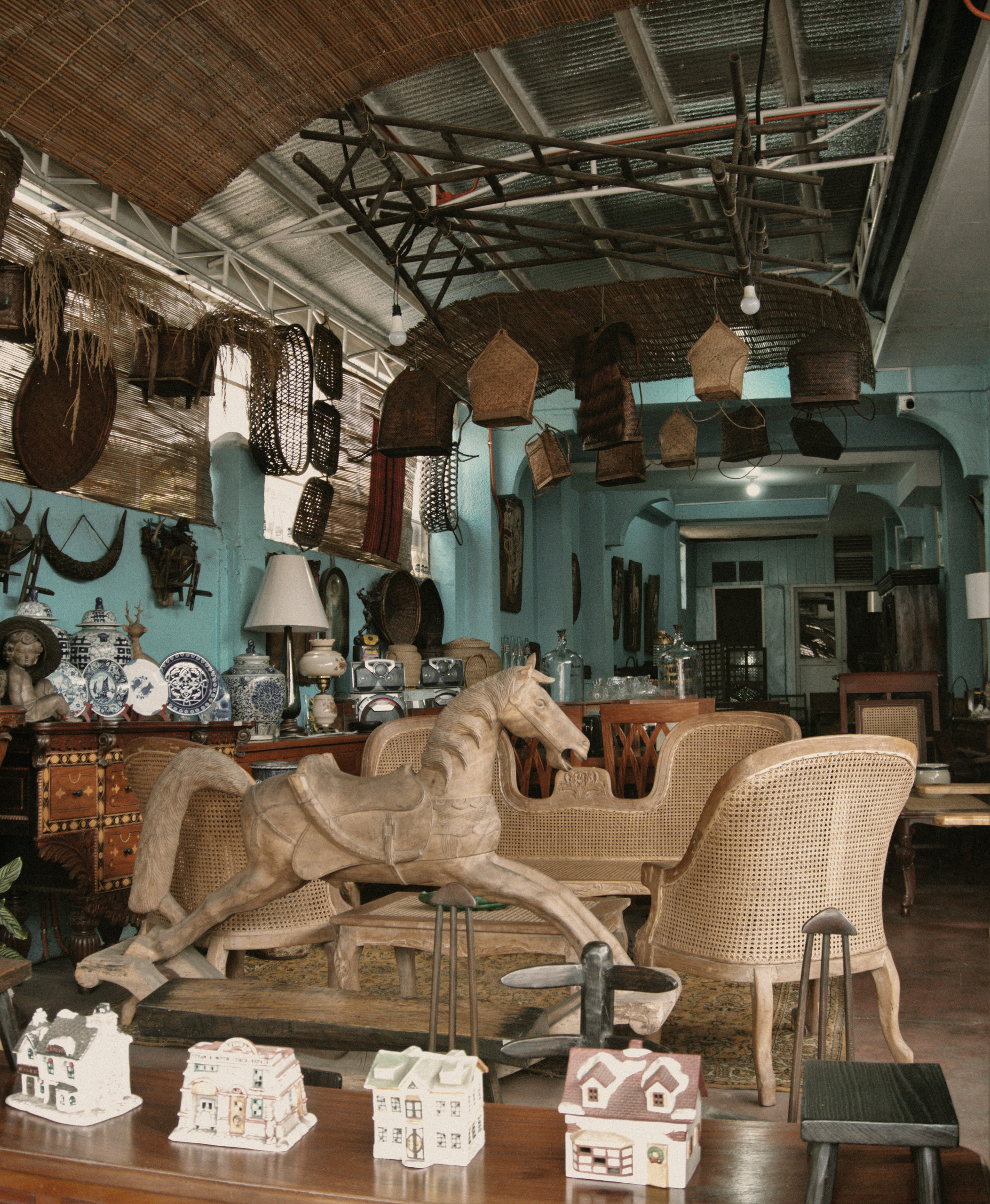 Tucucan Antiques and Furniture