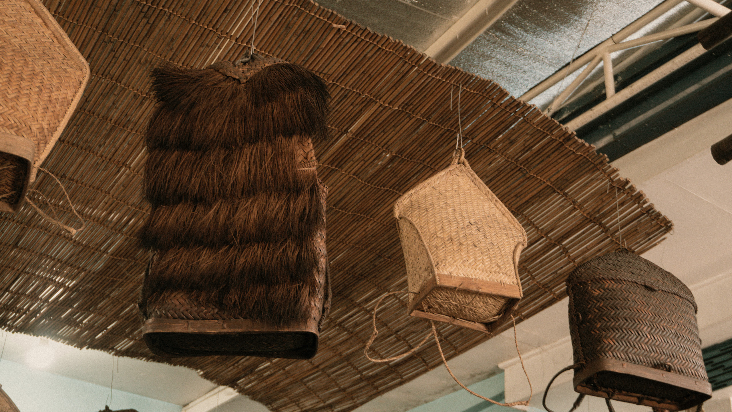 Tucucan Antiques and Furniture
