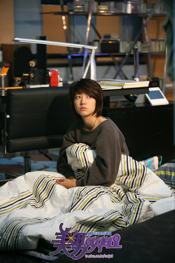Korean actresses gender-bending roles | Park Shin-Hye as Ko Mi-Nam/Ko Mi-Nyeo in "You’re Beautiful"