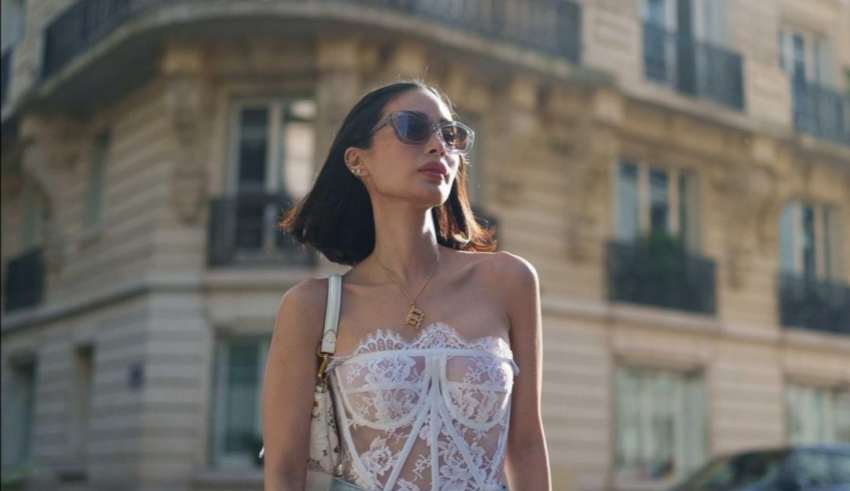 Heart Evangelista slays the streets of Paris with her #OOTD.
